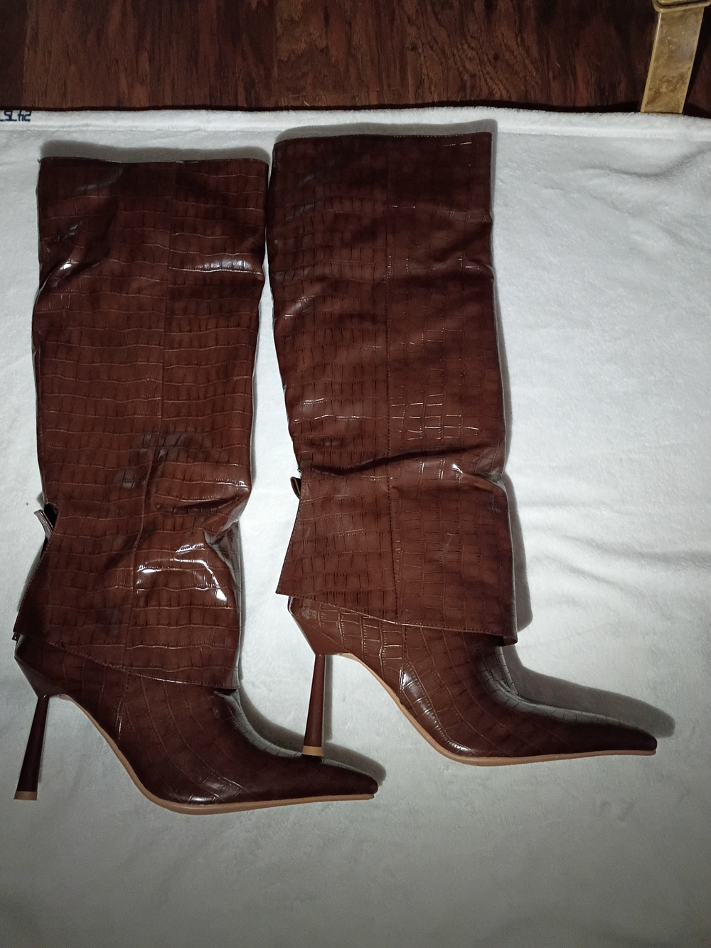 Women’s Brown Croc-Embossed Pointed Toe Knee-High Boots